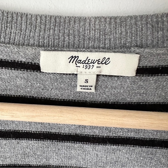 Madewell Pullover Sweater V Neck Stripes Womens Size Small - Picture 3 of 7